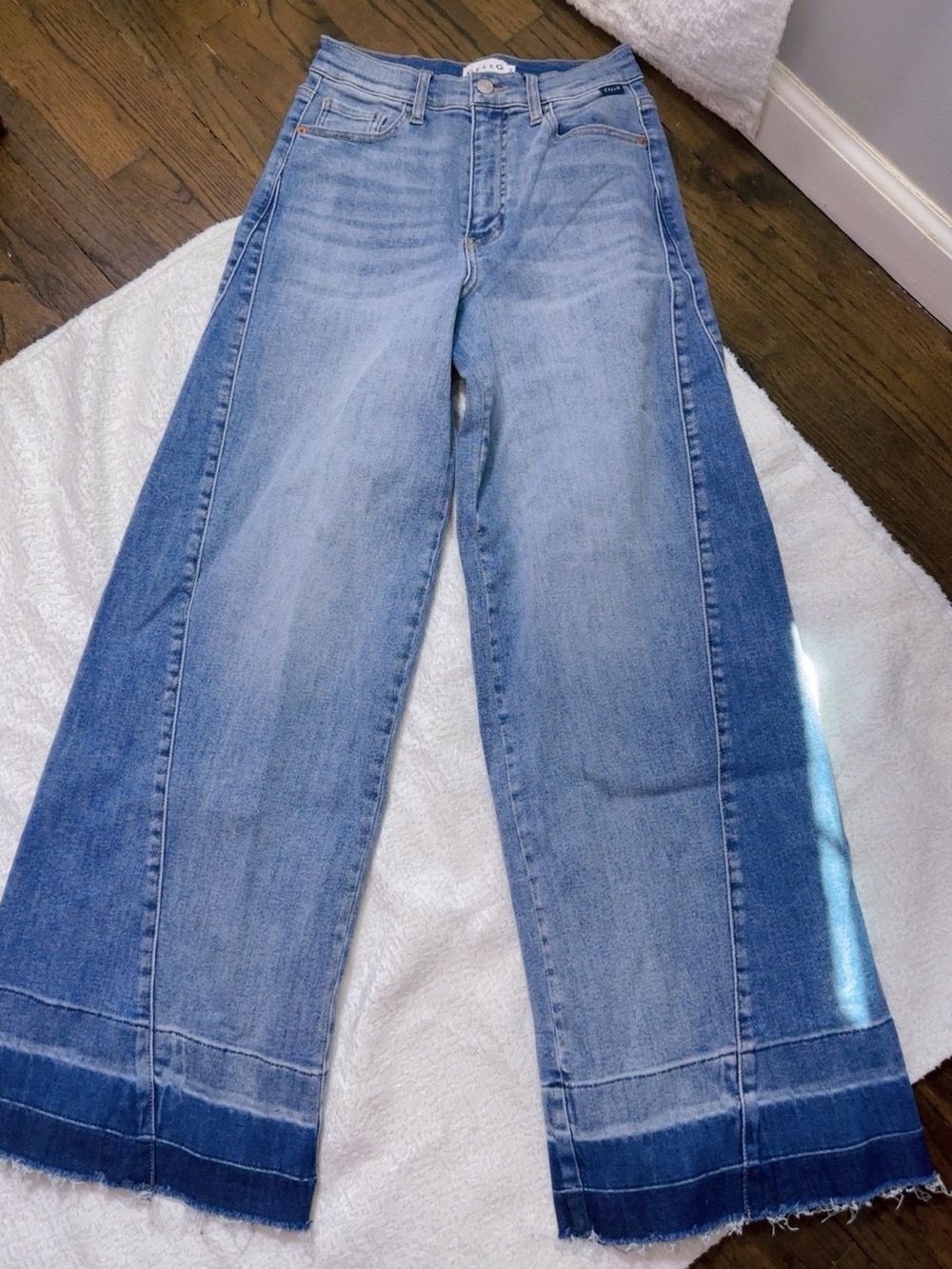 Wide leg